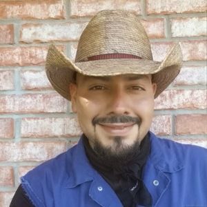 Meet your Posher, Gilbert